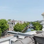 Gasthuis Empire Garden View 4*