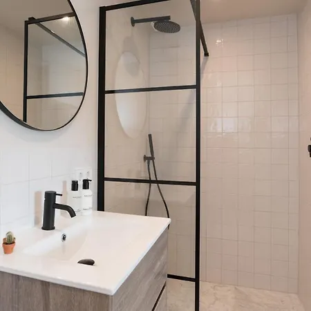 Penzion Empire Garden View 4*