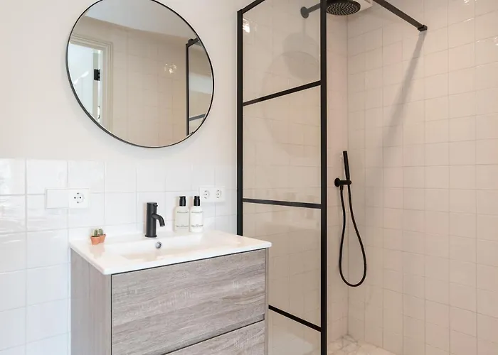 ゲストハウス Empire Garden View