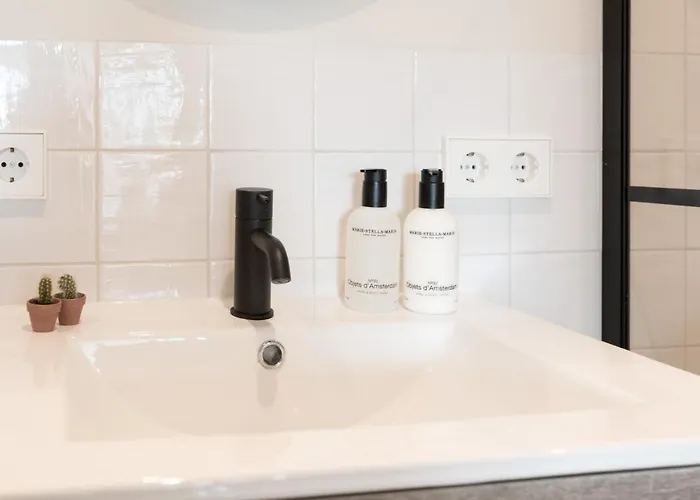 Empire Garden View ゲストハウス